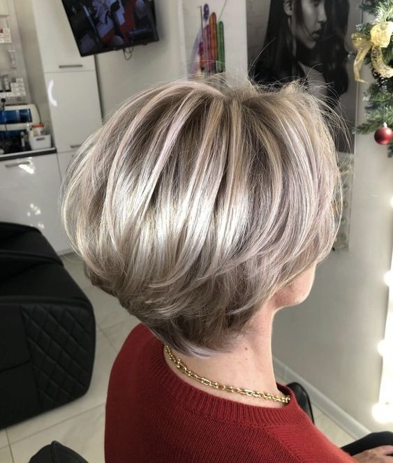 Les 50 plus belles coupes courtes femme 50 ans 45 Les 50 plus belles coupes courtes femme 50 ans 45