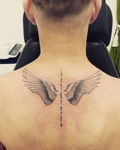 Les 44 plus belles idées de tatouages ailes d'ange 40