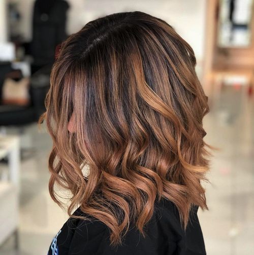 50 balayages caramel qui rendent une femme irrésistible 18 50 balayages caramel qui rendent une femme irrésistible 18