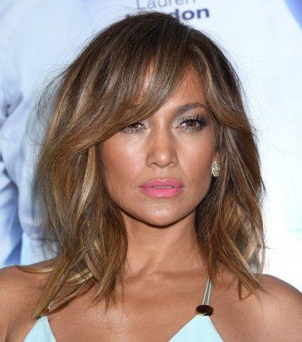 32 Coupes de cheveux pour affiner un visage rond 1 32 Coupes de cheveux pour affiner un visage rond 1
