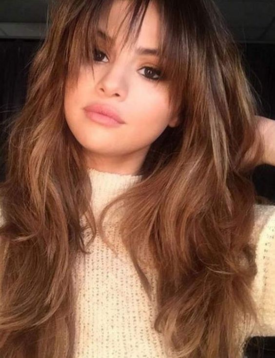 32 Coupes de cheveux pour affiner un visage rond 22 32 Coupes de cheveux pour affiner un visage rond 22