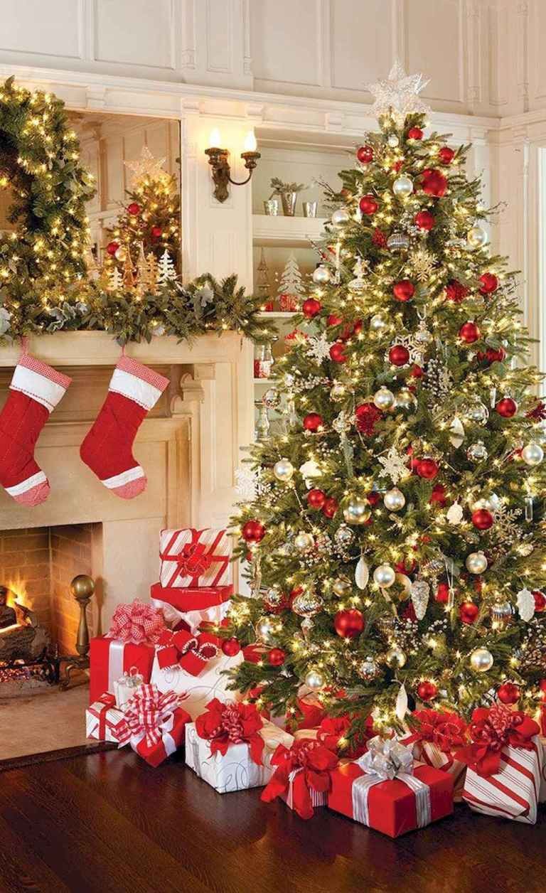 80 Belles idées pour décorer votre salon ce Noel 11