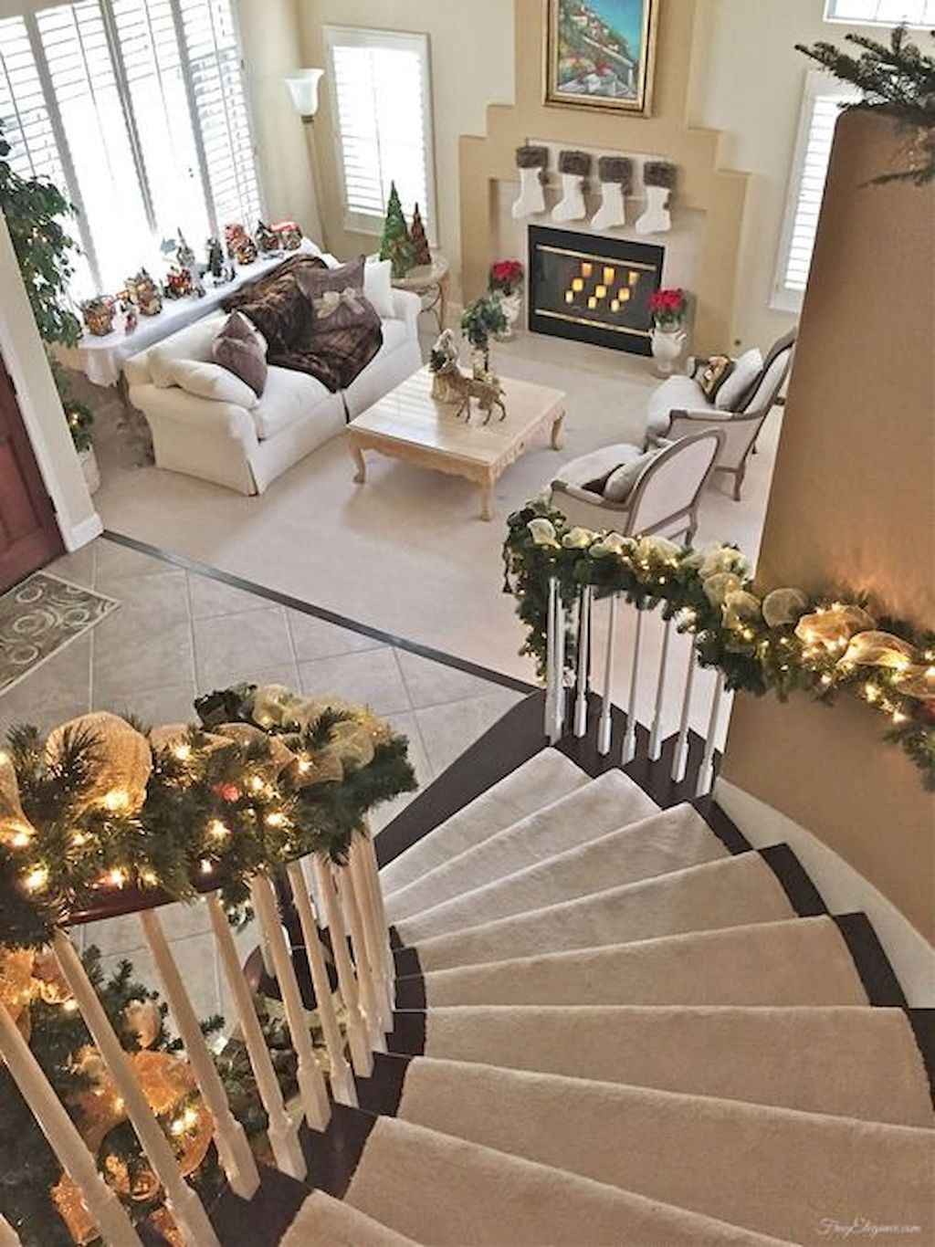 80 Belles idées pour décorer votre salon ce Noel 22