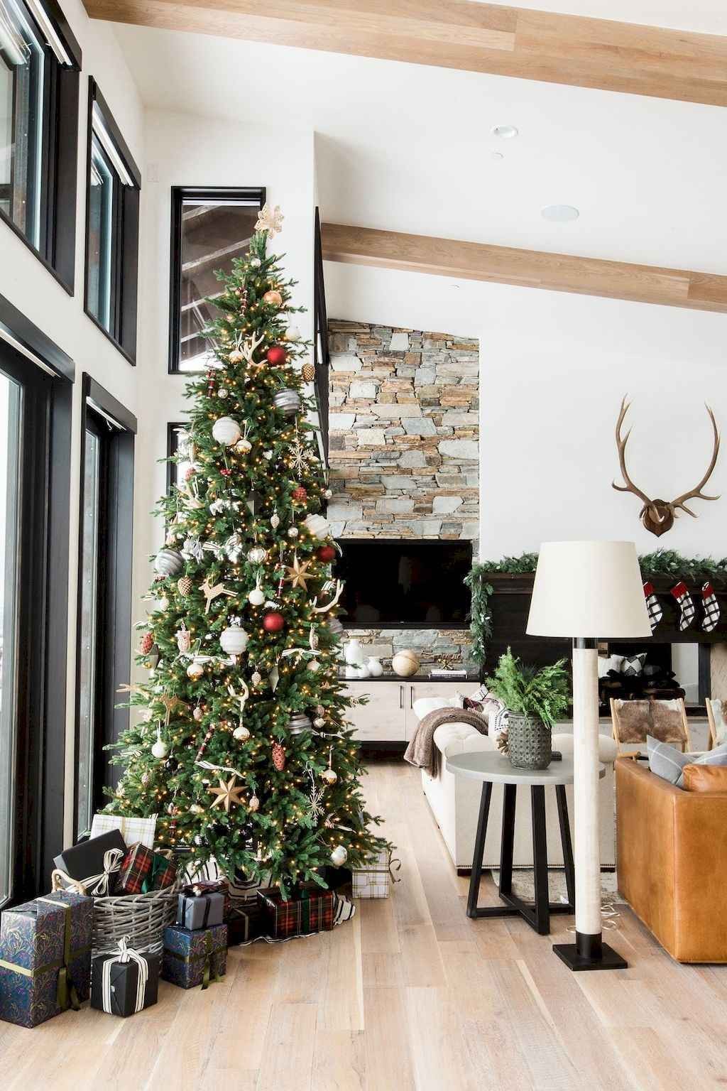 80 Belles idées pour décorer votre salon ce Noel 48