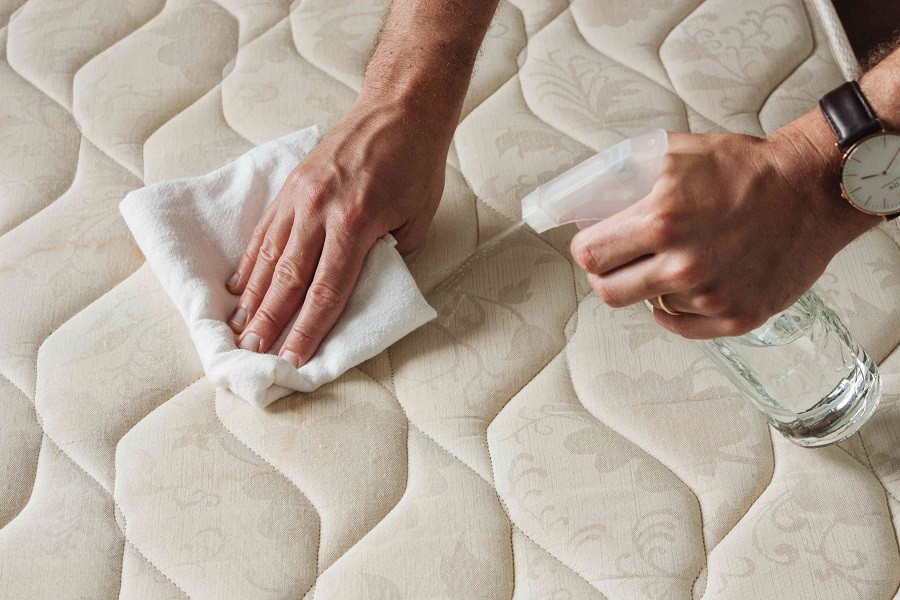 Comment nettoyer son matelas facilement ? 2 Comment nettoyer son matelas facilement ? 2