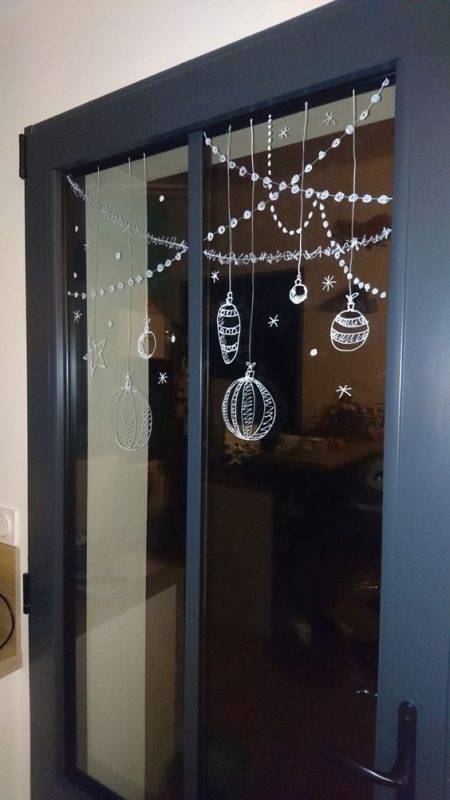39 Top idées de Décorations de Fenêtres pour Noël 16 39 Top idées de Décorations de Fenêtres pour Noël 16