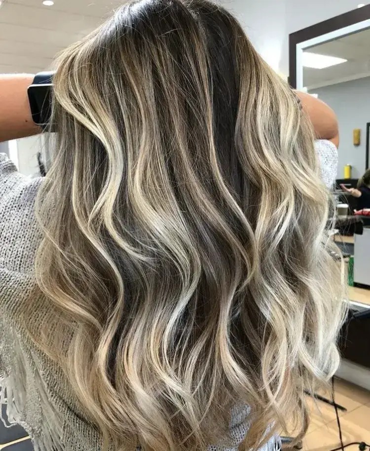 Les 50 plus belles couleurs de cheveux blond polaire 2 Les 50 plus belles couleurs de cheveux blond polaire 2