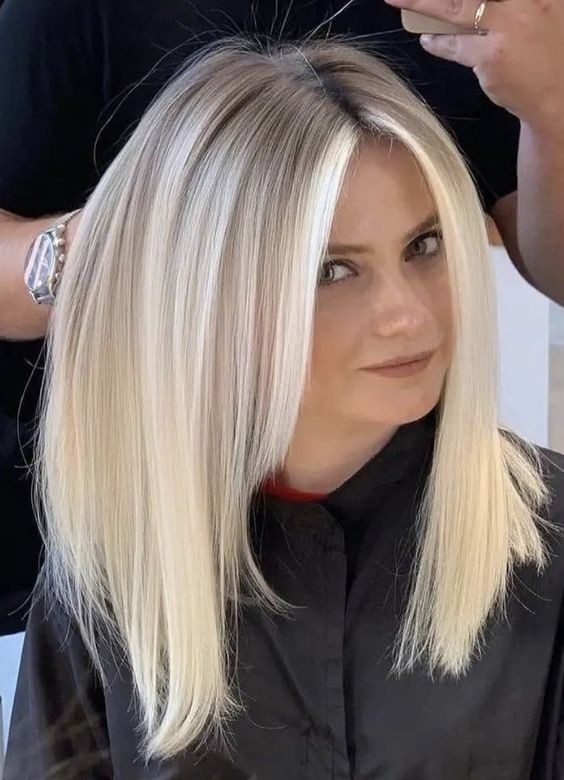 Les 50 plus belles couleurs de cheveux blond polaire 11 Les 50 plus belles couleurs de cheveux blond polaire 11