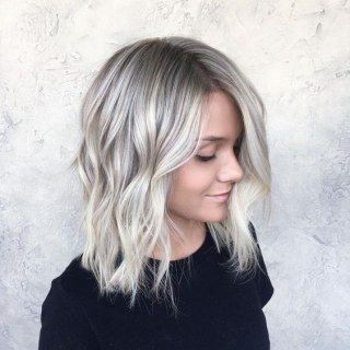 Les 50 plus belles couleurs de cheveux blond polaire 21 Les 50 plus belles couleurs de cheveux blond polaire 20