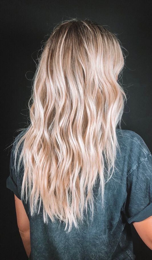 Les 50 plus belles couleurs de cheveux blond polaire 30 Les 50 plus belles couleurs de cheveux blond polaire 29