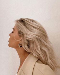 Les 50 plus belles couleurs de cheveux blond polaire 50 Les 50 plus belles couleurs de cheveux blond polaire 49