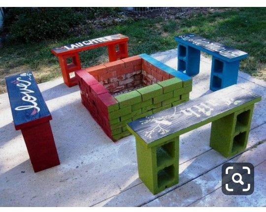 14 bancs de jardins avec des blocs de béton et des poutres de bois 10