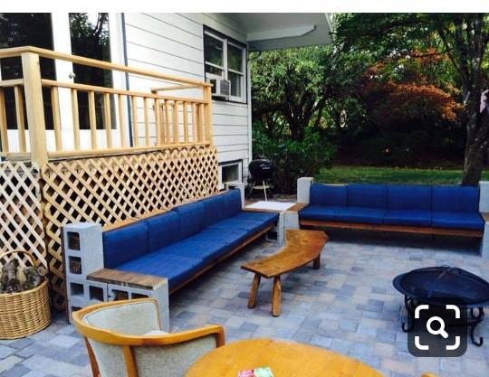 14 bancs de jardins avec des blocs de béton et des poutres de bois 11