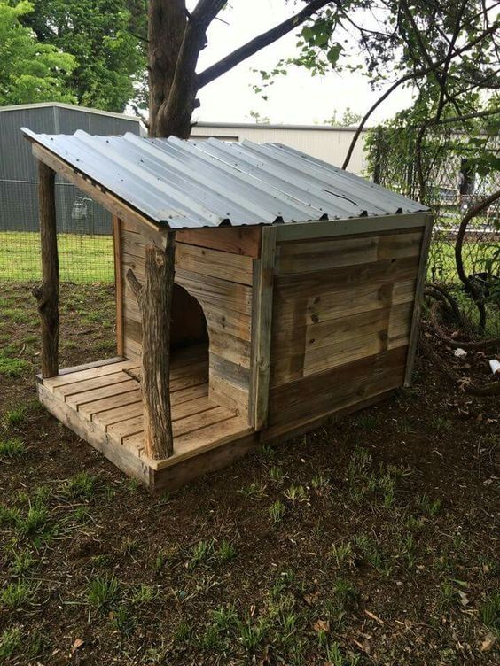 20 cabanes pour chien que vous pouvez faire avec des palettes 5 20 cabanes pour chien que vous pouvez faire avec des palettes 5