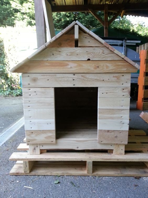 20 cabanes pour chien que vous pouvez faire avec des palettes 7 20 cabanes pour chien que vous pouvez faire avec des palettes 7