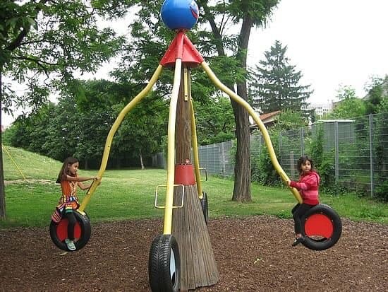 31 idées de jeux pour enfant à faire avec des pneus 3 31 idées de jeux pour enfant à faire avec des pneus 3