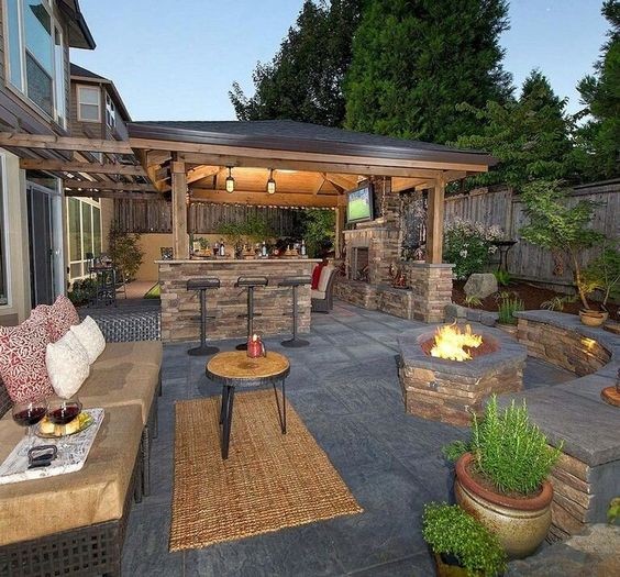 26 idées de bar extérieur qui auraient un succès fou dans votre jardin 1 26 idées de bar extérieur qui auraient un succès fou dans votre jardin 1