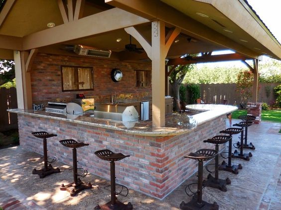 26 idées de bar extérieur qui auraient un succès fou dans votre jardin 8 26 idées de bar extérieur qui auraient un succès fou dans votre jardin 8