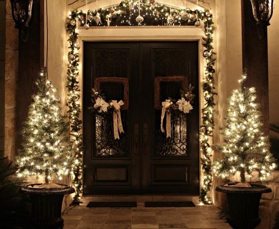 24 Décorations de portes de Noël magnifiques et simples à faire 16 24 Décorations de portes de Noël magnifiques et simples à faire 16