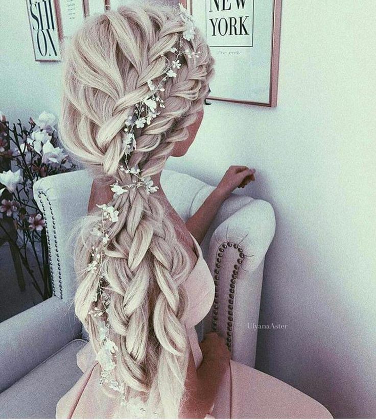 20 idées de coiffures de mariage avec tresses 7