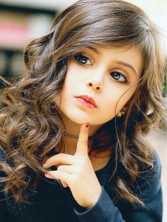 12 idées de coupes de cheveux pour fille de 12 ans