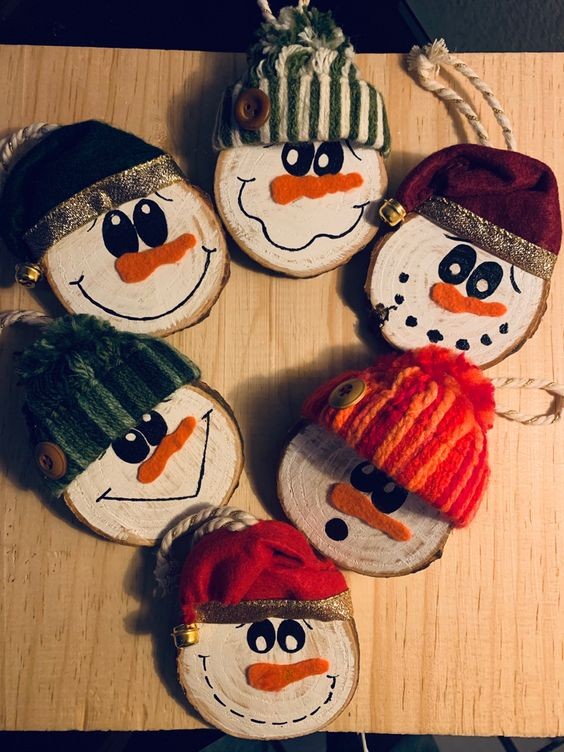 27 Décos de Noel avec des disques de bois et des galets 3 27 Décos de Noel avec des disques de bois et des galets 3