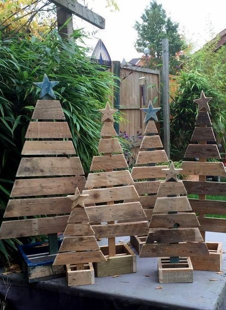 23 arbres de Noël en palettes qui sont si faciles à faire 6 23 arbres de Noël en palettes qui sont si faciles à faire 6
