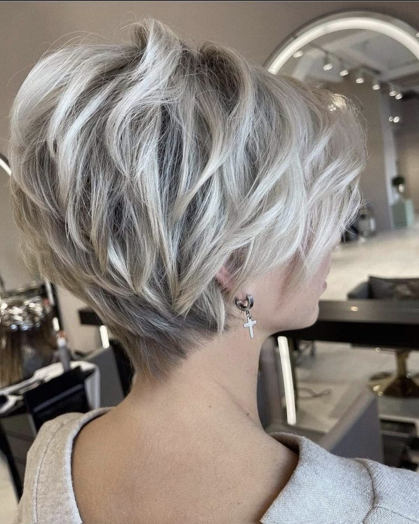 50 coupes courtes pour femme de 50 ans 8