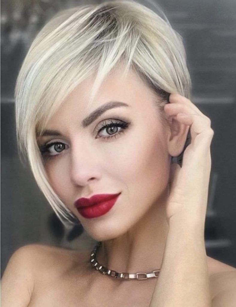 50 coupes courtes pour femme de 50 ans 32