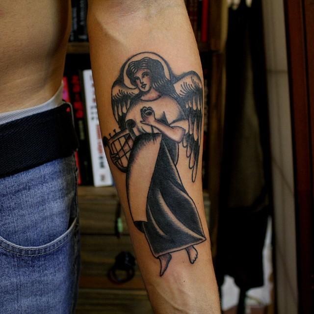 Les 50 plus belles idées de tatouages ange 12 tatouage ange 35