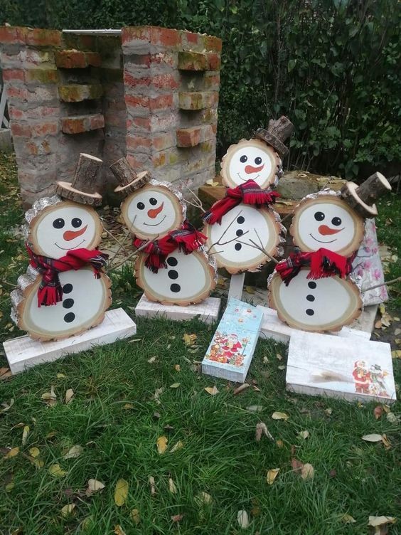 27 décorations de Noël avec des disques de bois 23 27 décorations de Noël avec des disques de bois 23