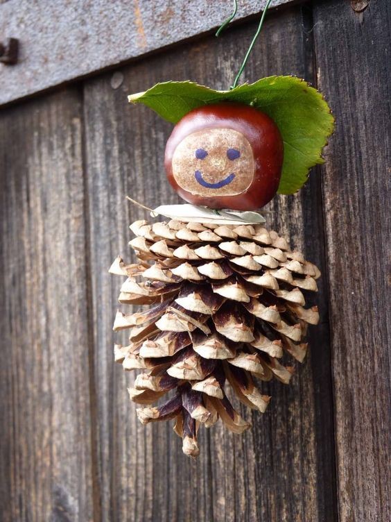 17 Décorations de Noël avec des pommes de pins 4 17 Décorations de Noël avec des pommes de pins 4
