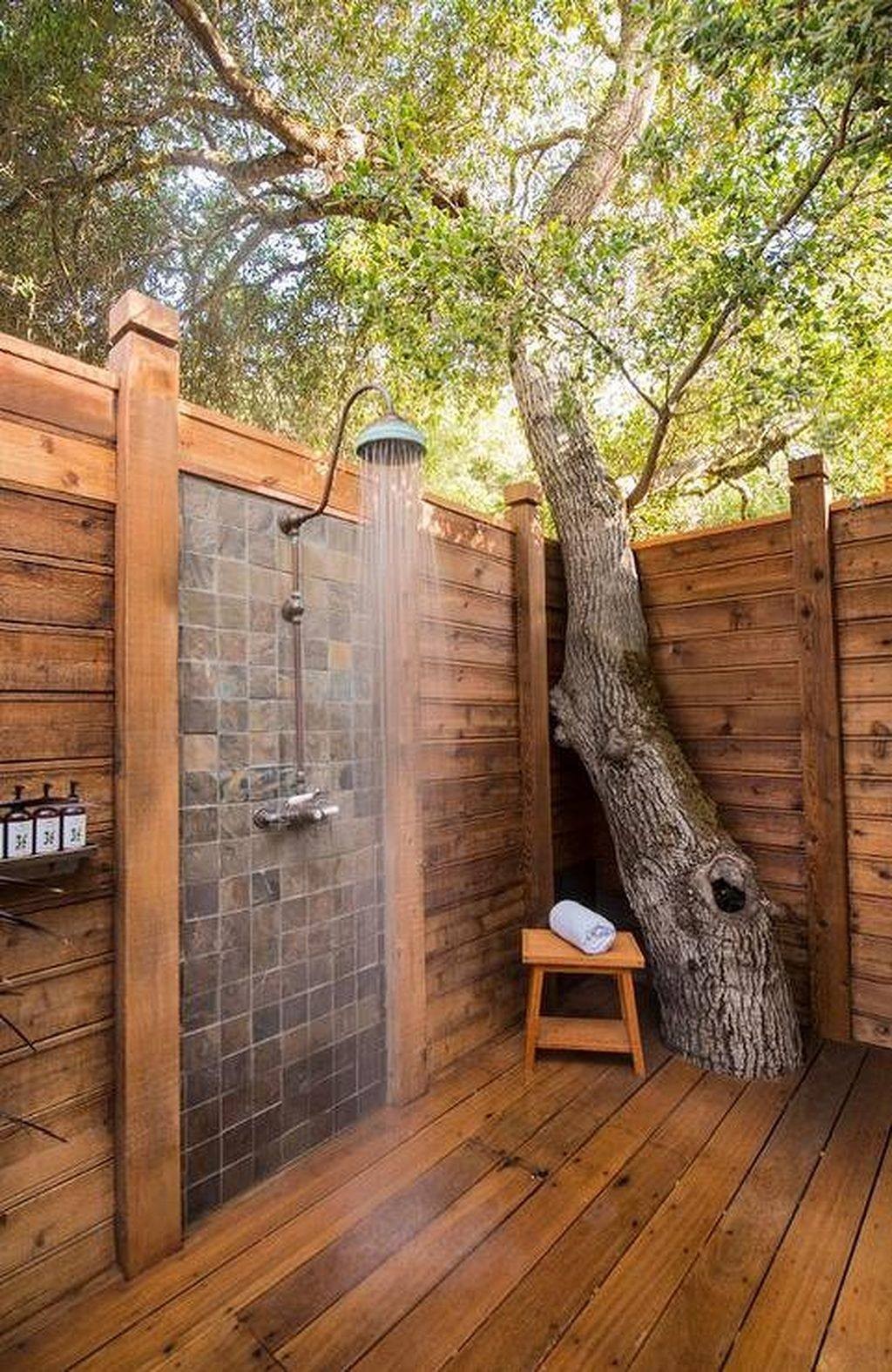 9 idées de douches de jardin fantastiques 3