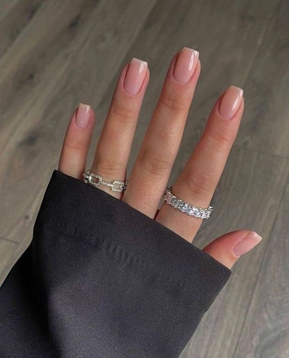 36 nails art d'ongles nudes pour mélanger votre manucure de base 33