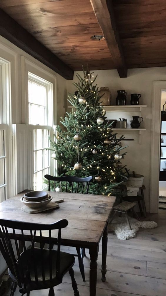 Les 50 plus beaux sapins de Noël décorés 24