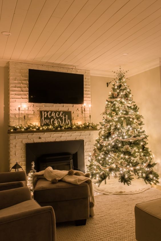 38 top idées de sapins de Noël artificiels décorés 14