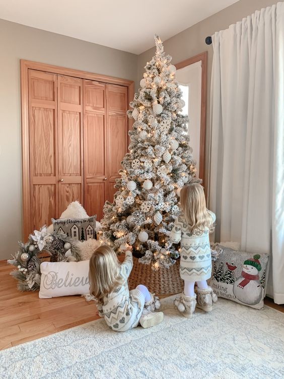38 top idées de sapins de Noël artificiels décorés 22