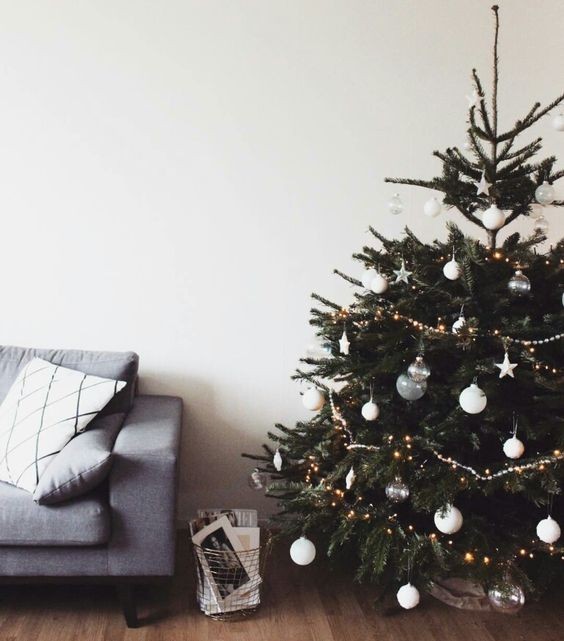 38 top idées de sapins de Noël artificiels décorés 34