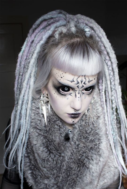 29 idées de maquillages de sorcière pour halloween 18