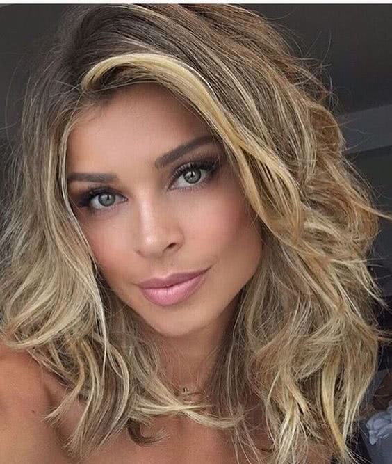 Les 60 plus belles coupes de cheveux femme en 2022 28 Les 60 plus belles coupes de cheveux femme en 2022 28