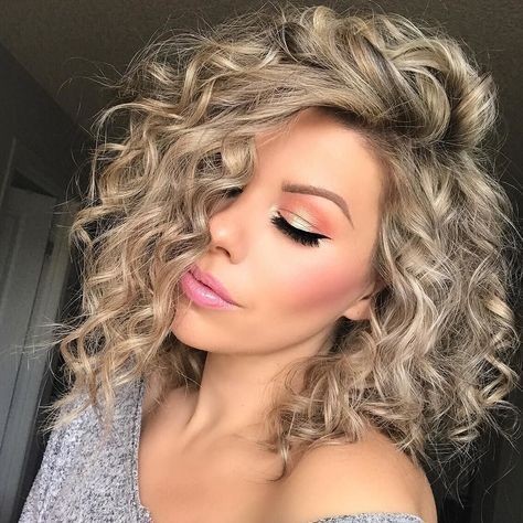 Les 60 plus belles coupes de cheveux femme en 2022 60 Les 60 plus belles coupes de cheveux femme en 2022 60