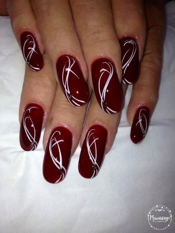 44 top idées d'ongles rouges canons à porter 2