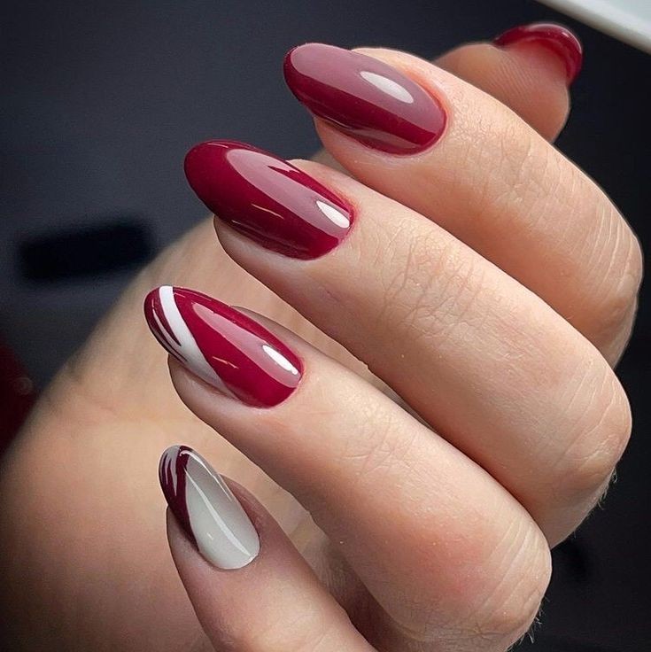 44 top idées d'ongles rouges canons à porter 4