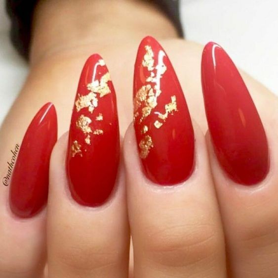 44 top idées d'ongles rouges canons à porter 5