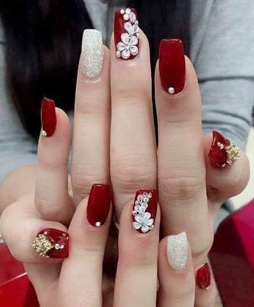 44 top idées d'ongles rouges canons à porter 16