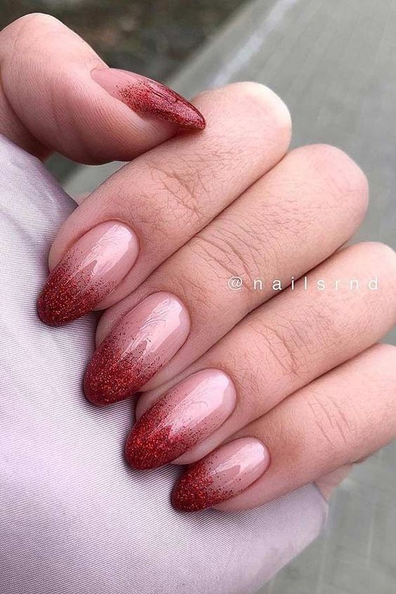 44 top idées d'ongles rouges canons à porter 19