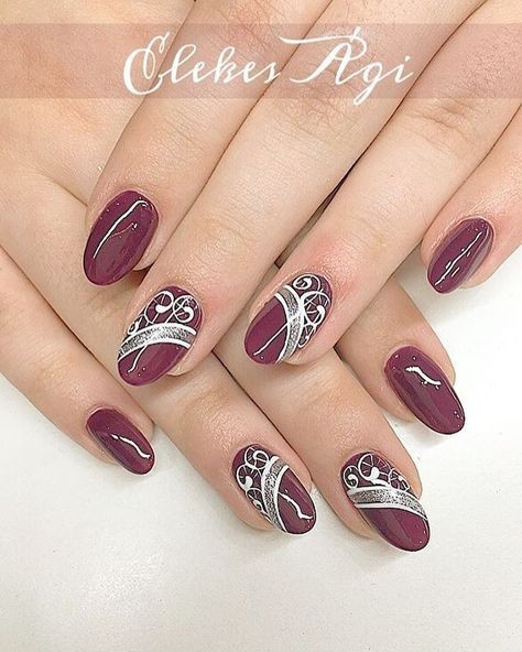 44 top idées d'ongles rouges canons à porter 24