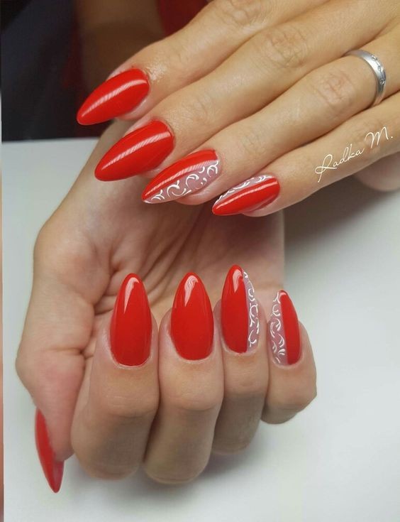 44 top idées d'ongles rouges canons à porter 37