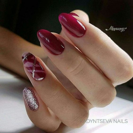 44 top idées d'ongles rouges canons à porter 42