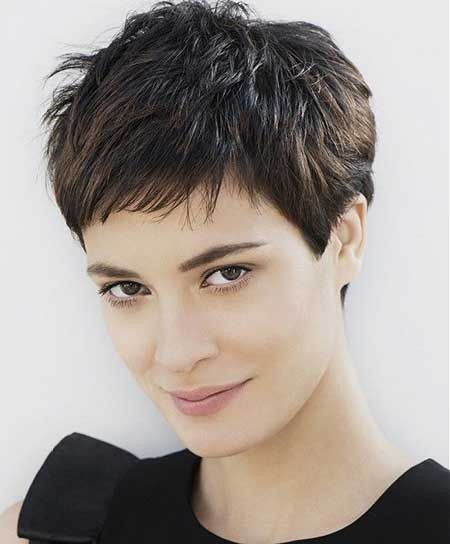 Les 44 plus belles coupes courtes pour femme en 2022 5 Les 44 plus belles coupes courtes pour femme en 2022 5